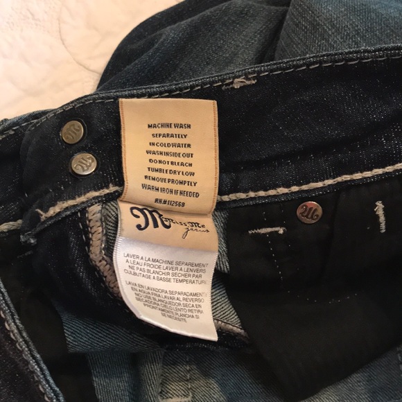 {Miss Me} Embellished Back Pocket Bermuda’s 28 - Picture 6 of 7